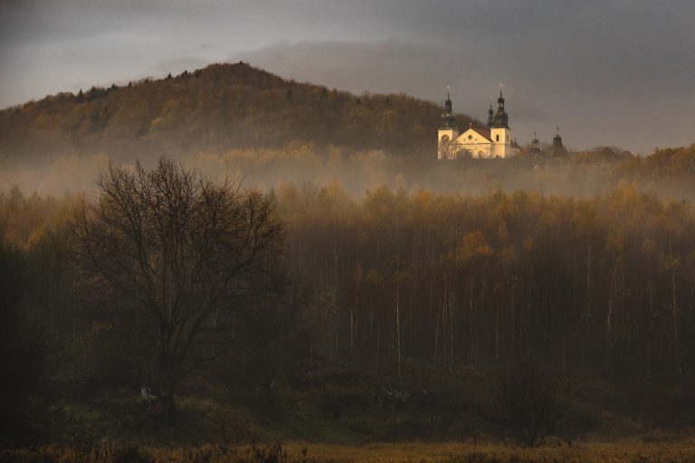 Cudowne miejsce na wzgórzu
